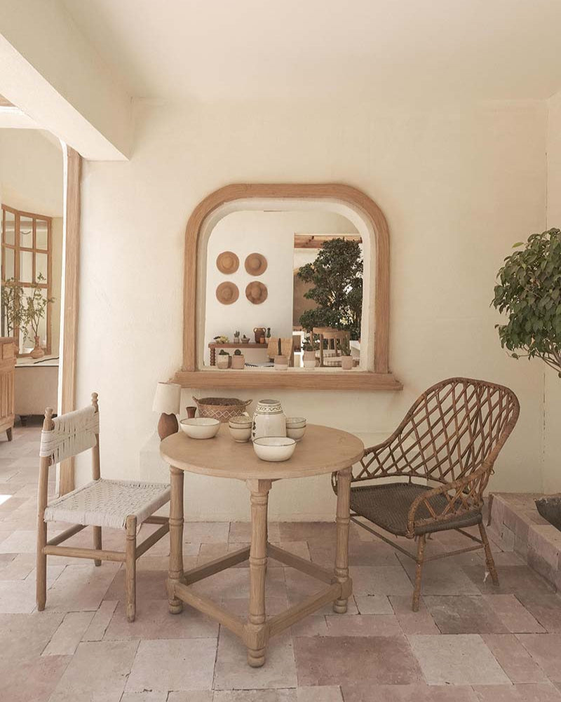 Arches & Echoes (outdoor)
