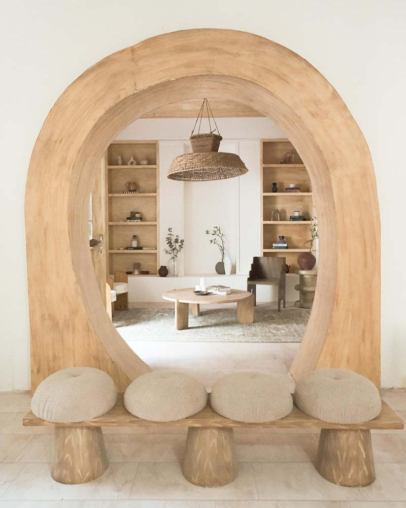 Arches & Echoes (Indoor)