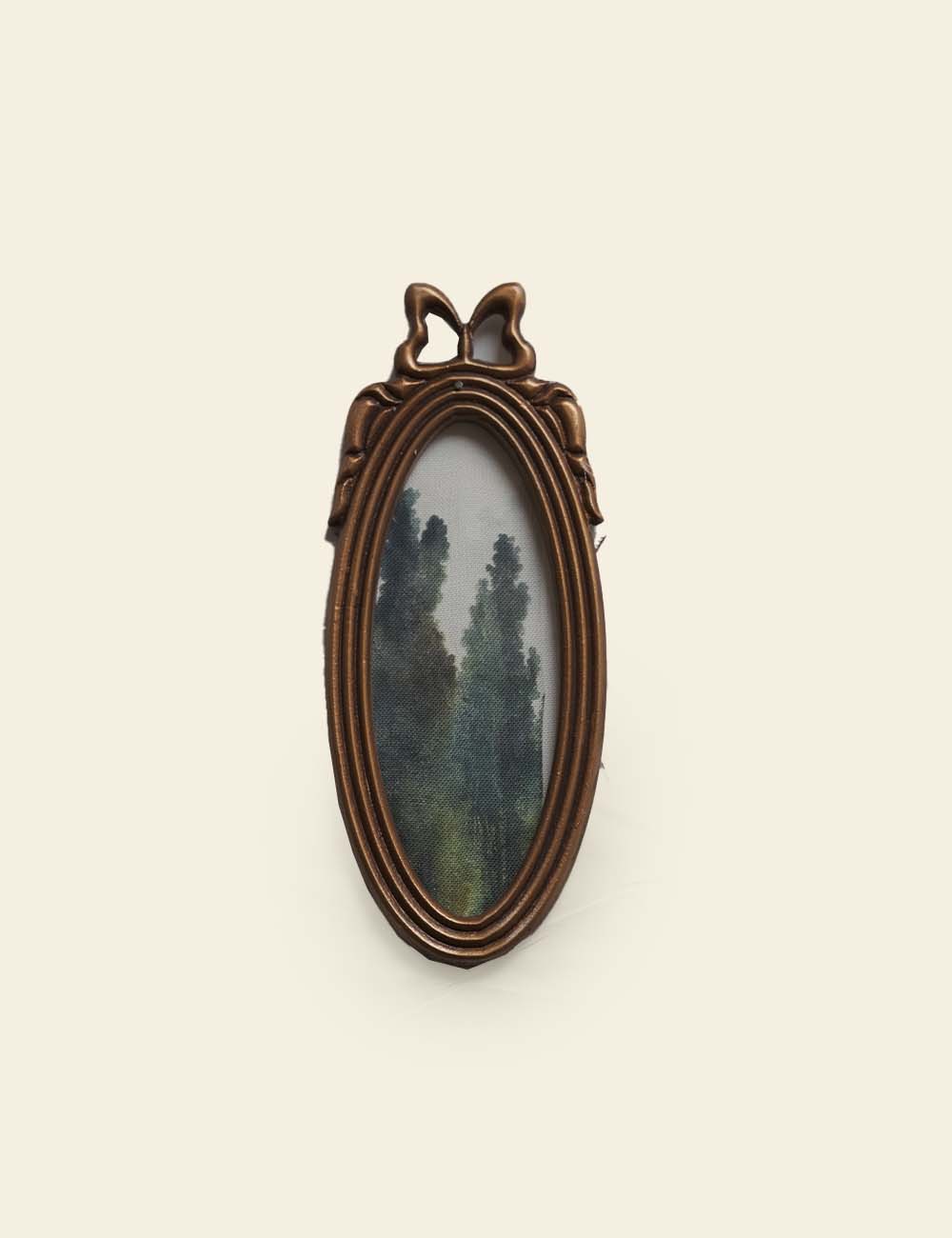 Vintage Oval Photo Frame