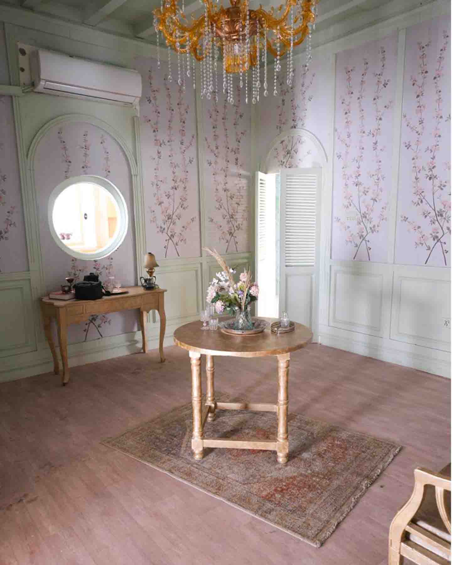 Quiet Palazzo
