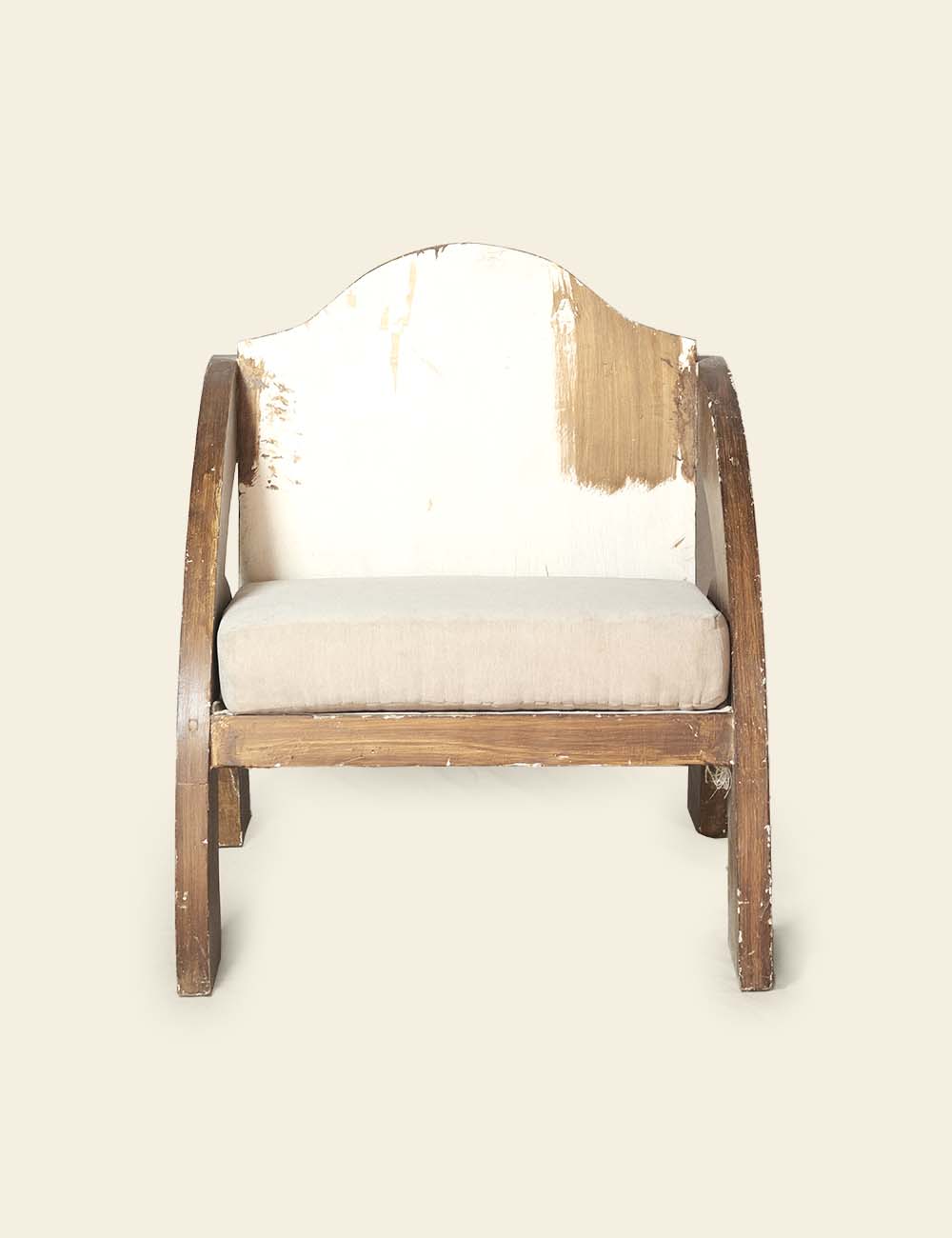 rustic-style-accent-chair-3x2ft